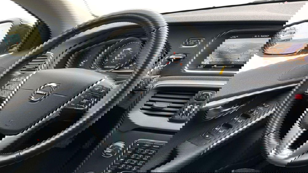 Volvo V40 usata a Parma (6)