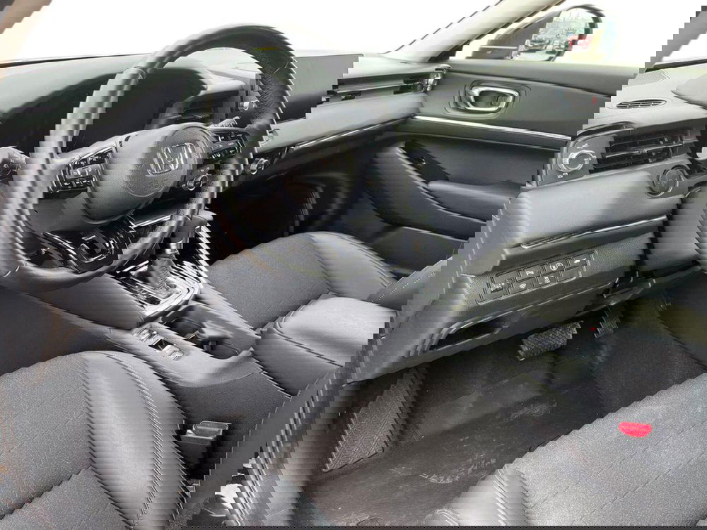 Honda HR-V usata a Bari (10)