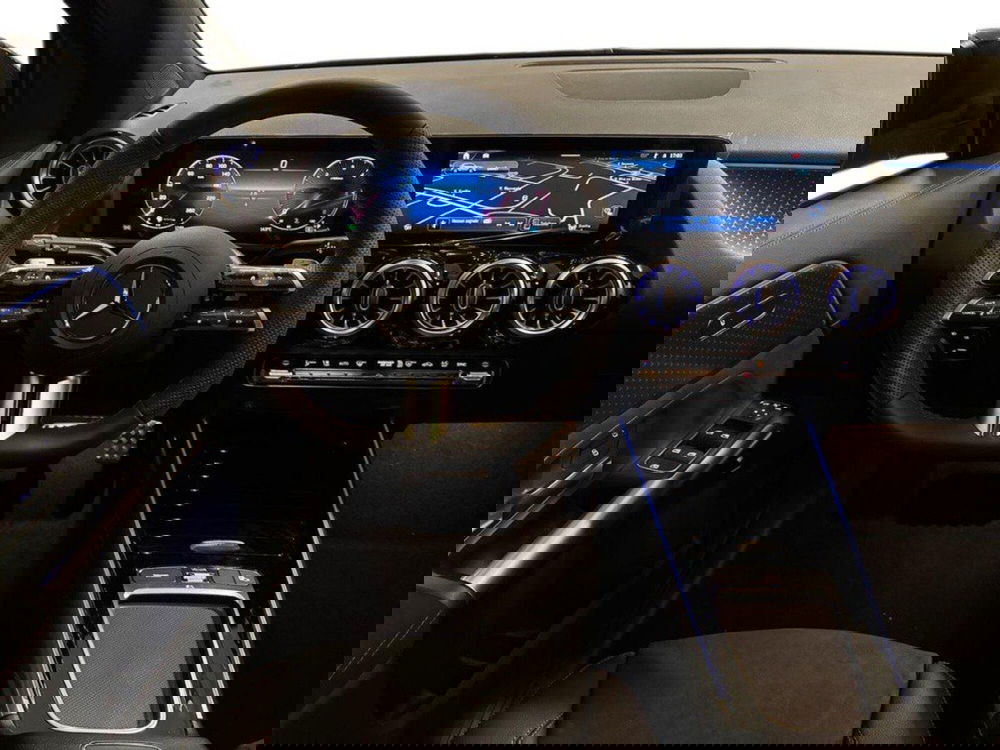 Mercedes-Benz GLA SUV nuova a Rimini (12)