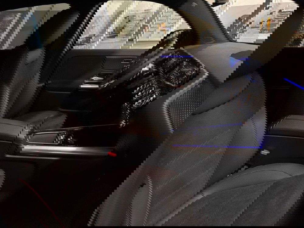 Mercedes-Benz GLA SUV nuova a Rimini (15)