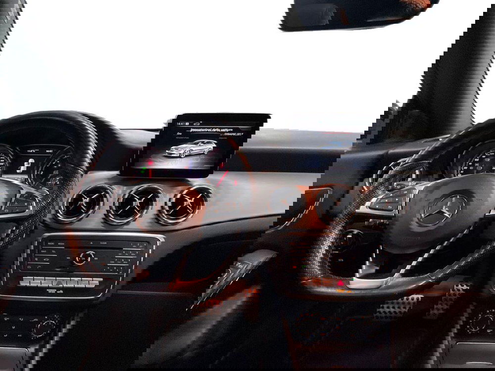 Mercedes-Benz CLA Shooting Brake usata a Macerata (11)