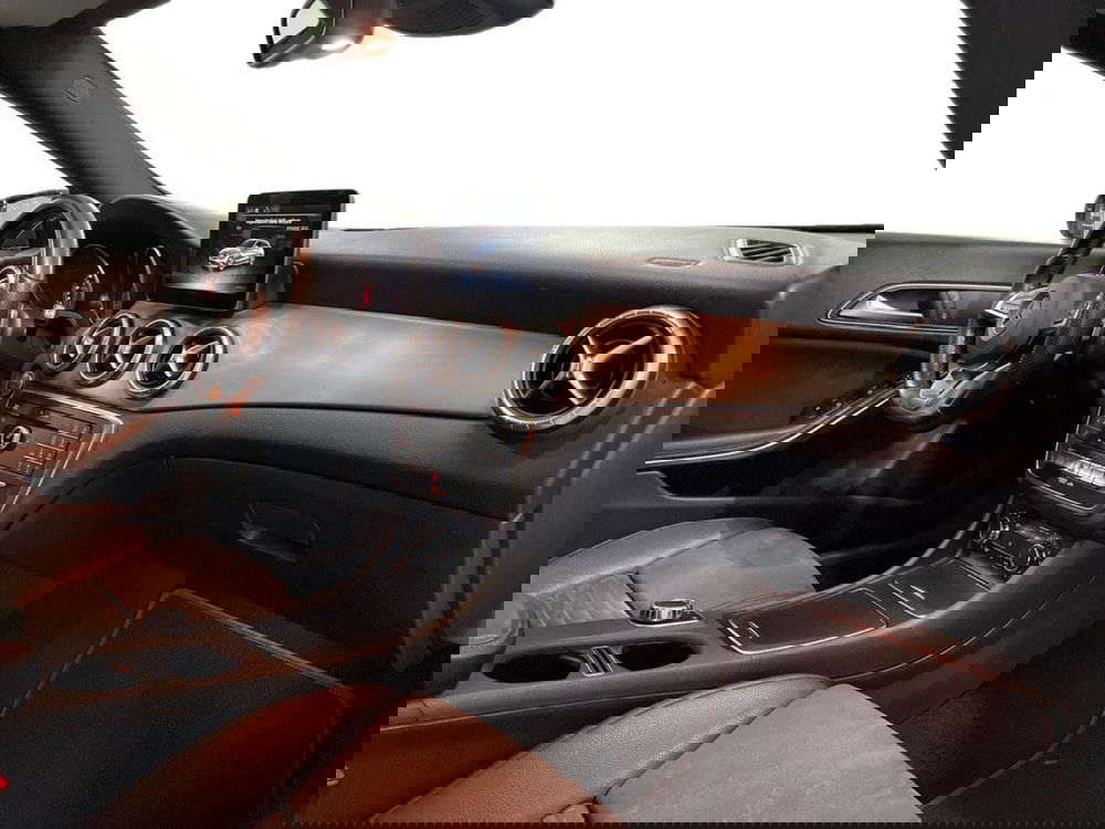 Mercedes-Benz CLA Shooting Brake usata a Macerata (12)