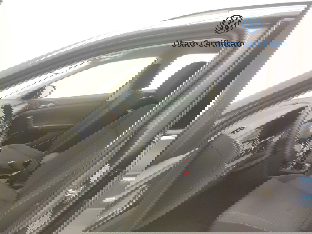 Volkswagen T-Cross usata a Avellino (12)
