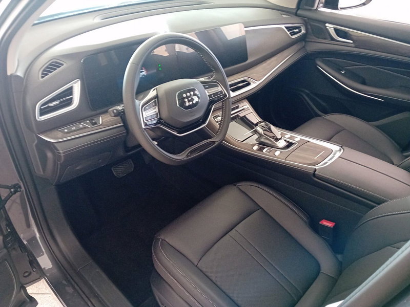 Dfsk E5  nuova a Pordenone (11)