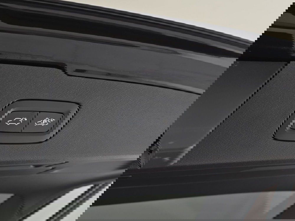 Volvo V60 Cross Country usata a Alessandria (9)