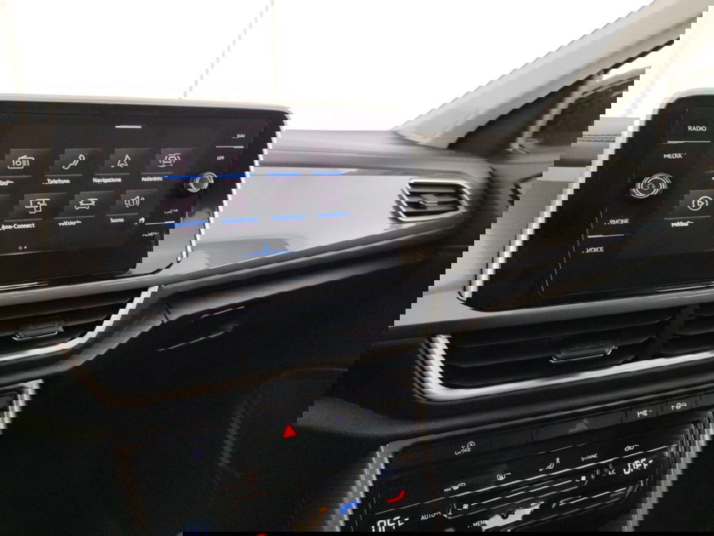Volkswagen T-Roc usata a Massa-Carrara (12)