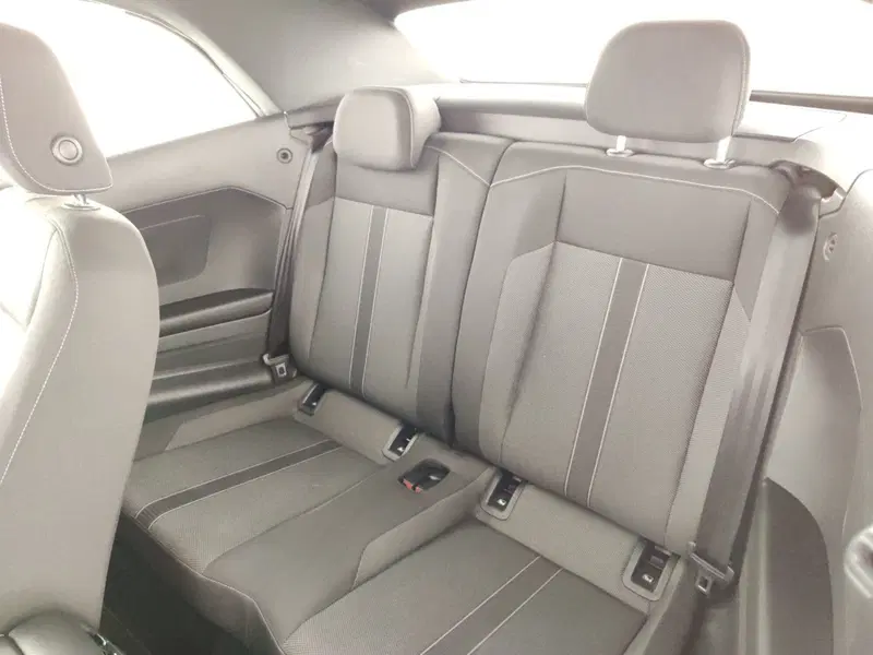 Volkswagen T-Roc Cabrio usata a Massa-Carrara (10)