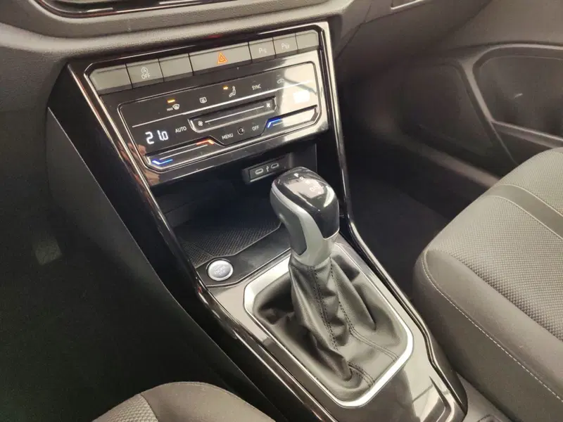 Volkswagen T-Roc Cabrio usata a Massa-Carrara (11)