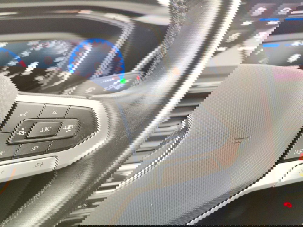 Volkswagen T-Roc Cabrio usata a Massa-Carrara (13)