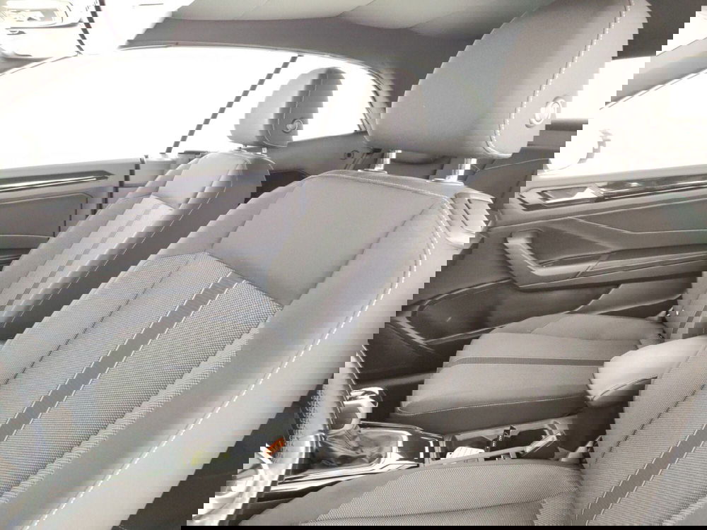 Volkswagen T-Roc Cabrio usata a Massa-Carrara (9)