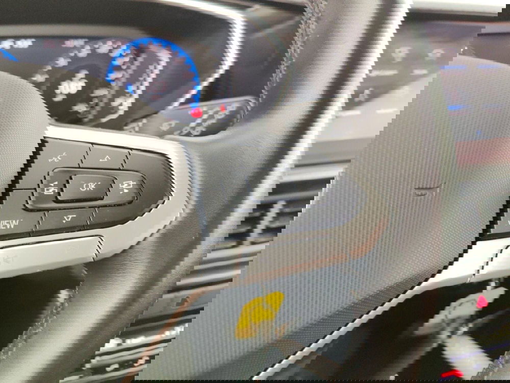 Volkswagen T-Cross usata a Massa-Carrara (13)