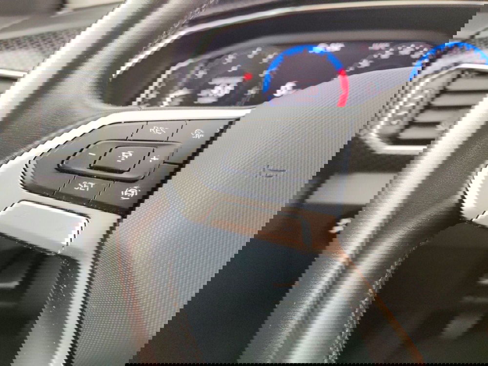 Volkswagen T-Cross usata a Massa-Carrara (14)