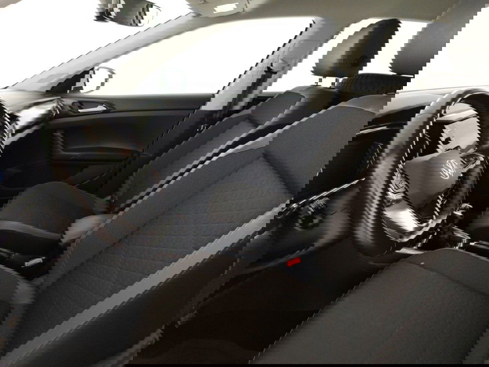 Volkswagen T-Cross usata a Massa-Carrara (7)