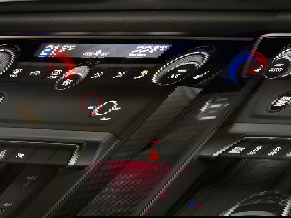 Audi RS Q3 Sportback usata a Napoli (15)