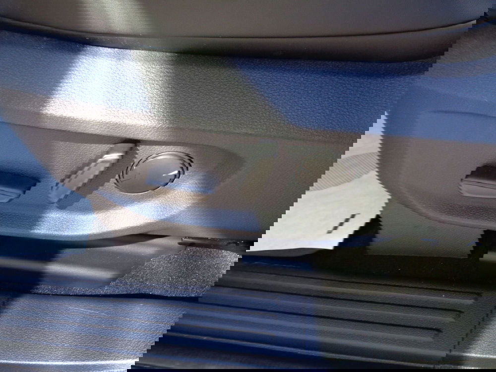 Ford Ranger Pick-up nuova a Treviso (14)