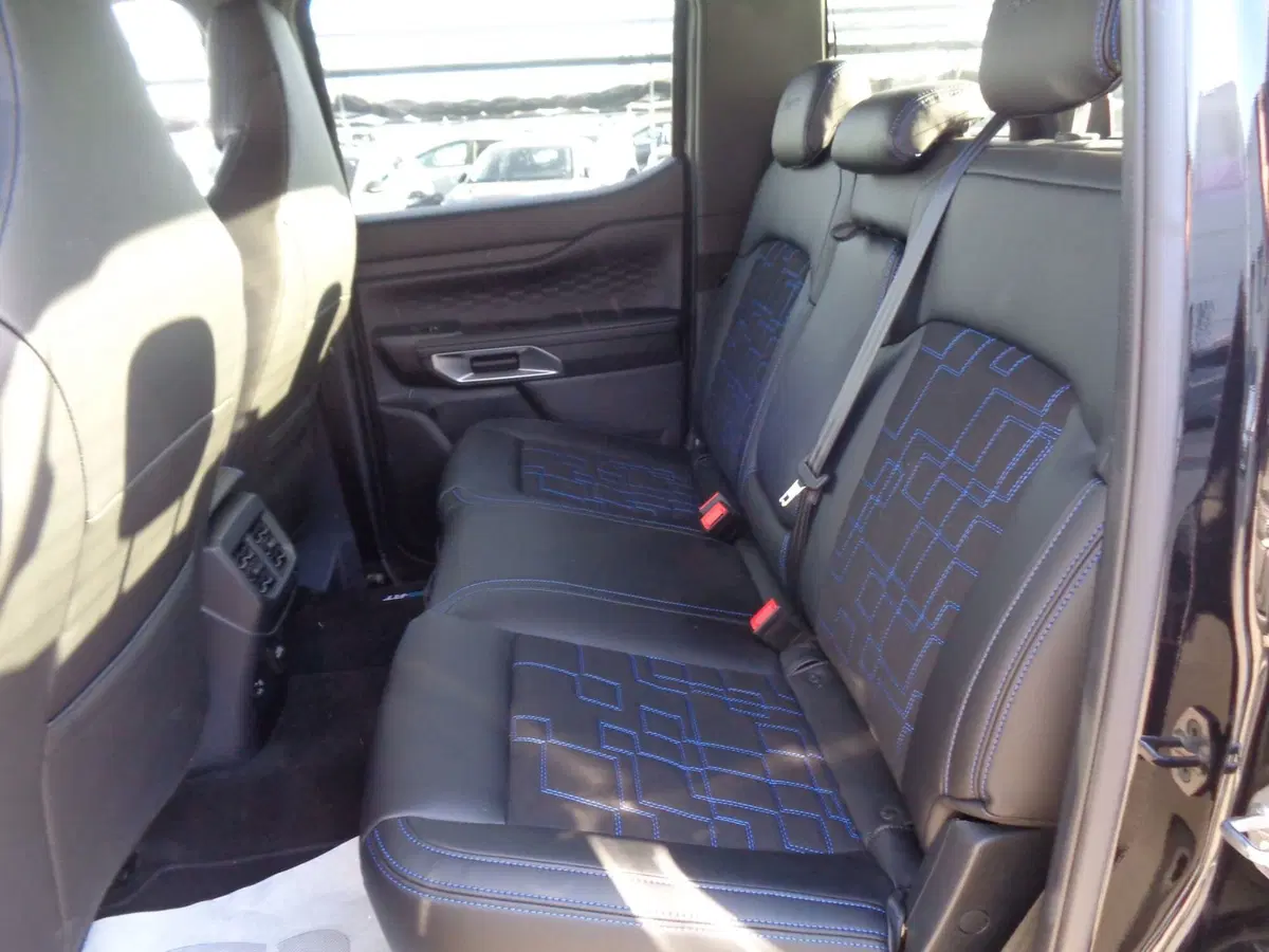 Ford Ranger Pick-up nuova a Treviso (15)