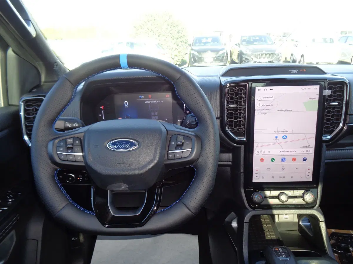 Ford Ranger Pick-up nuova a Treviso (20)