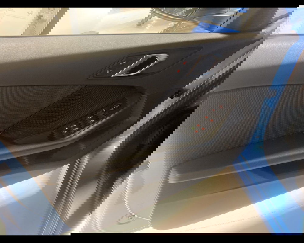 BMW Serie 1 usata a Caserta (15)