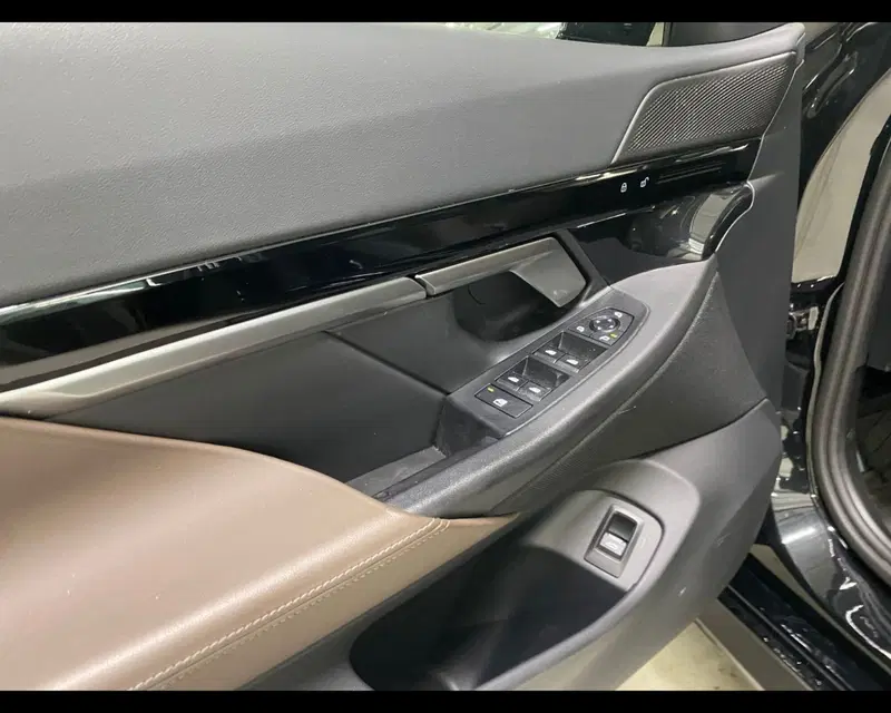 BMW Serie 5 usata a Caserta (17)