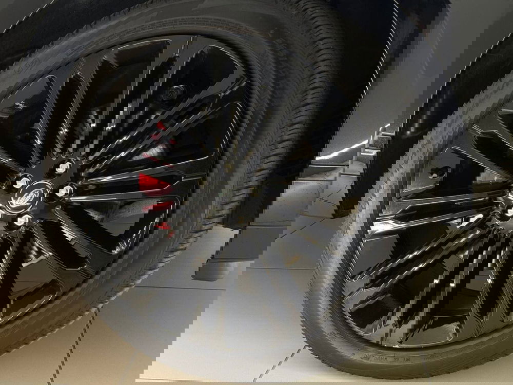 Land Rover Range Rover Velar usata a Savona (8)