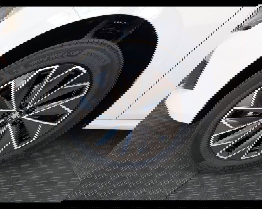 Skoda Kamiq nuova a Ravenna (9)