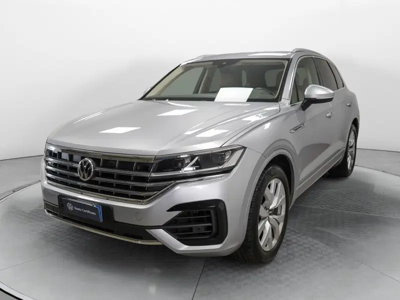 Volkswagen Touareg usata a Varese