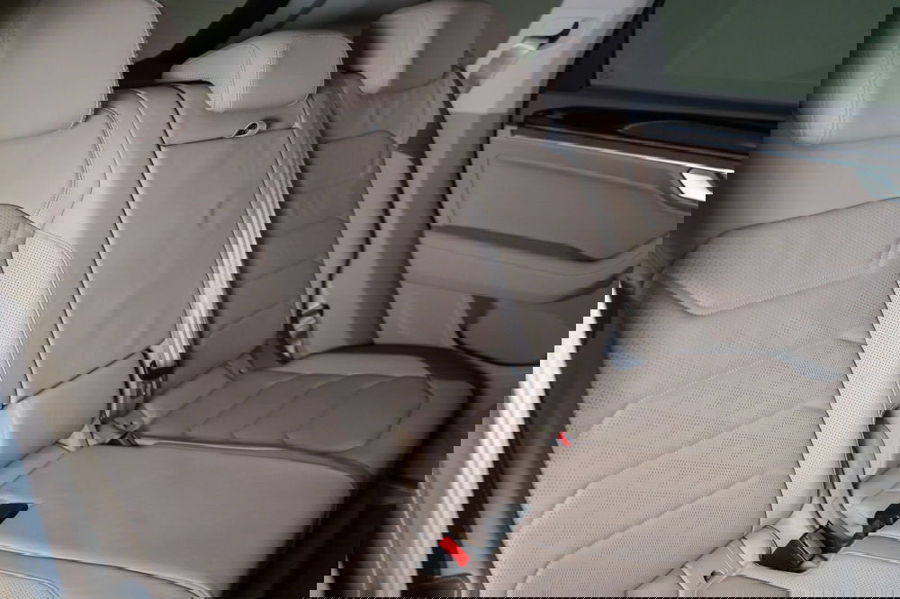 Volkswagen Touareg usata a Varese (14)