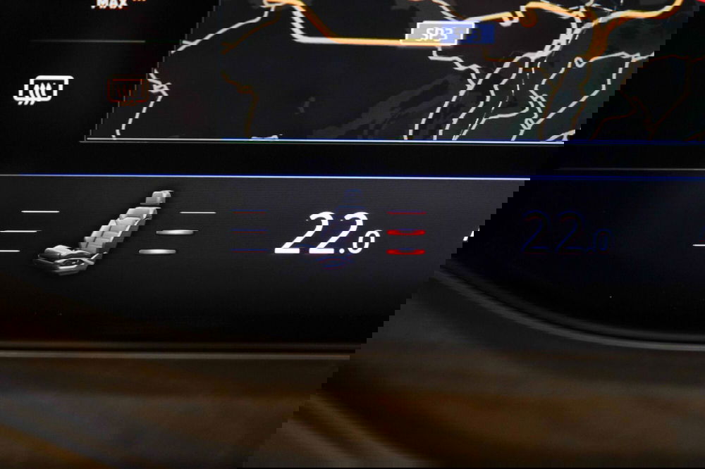 Volkswagen Touareg usata a Varese (18)