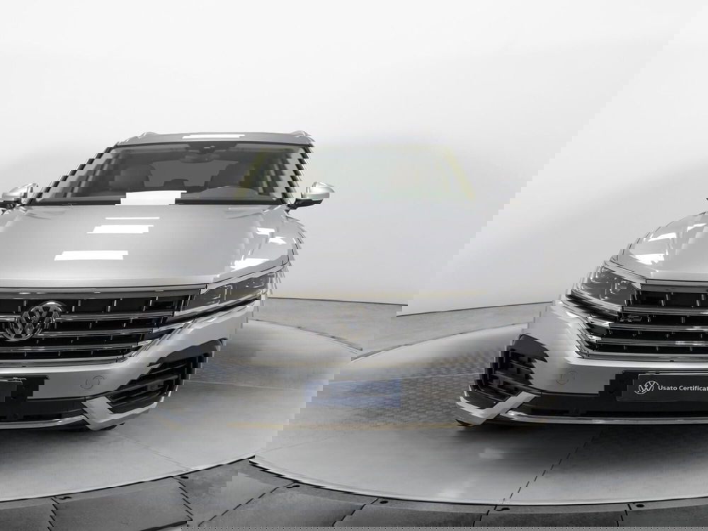 Volkswagen Touareg usata a Varese (2)