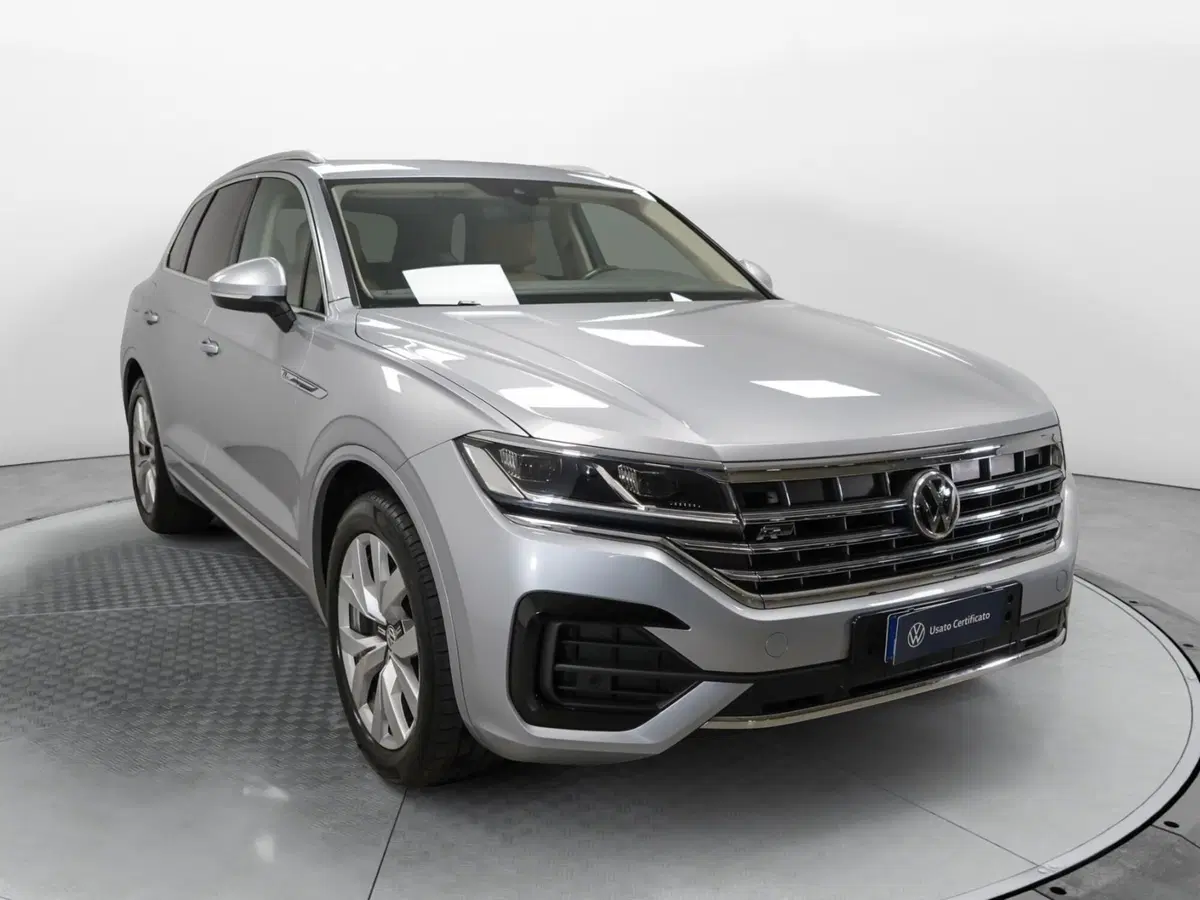 Volkswagen Touareg usata a Varese (3)