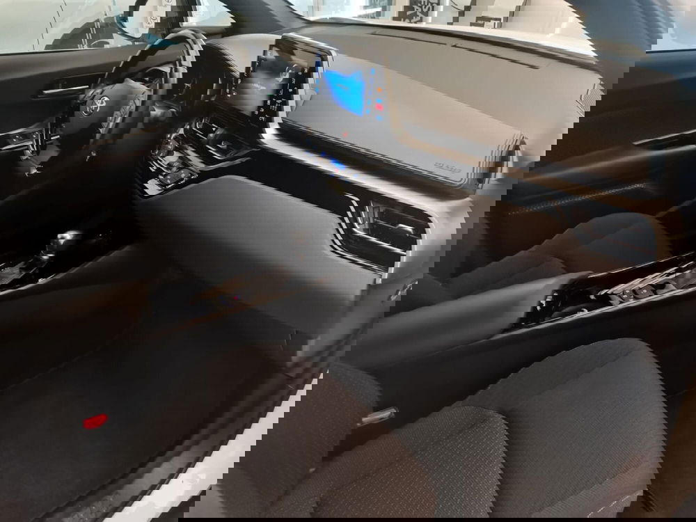 Toyota Toyota C-HR usata a Bergamo (12)