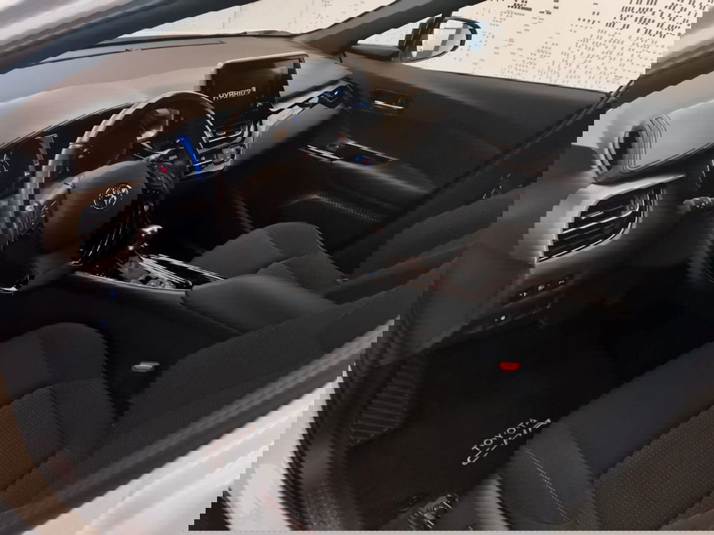 Toyota Toyota C-HR usata a Bergamo (13)