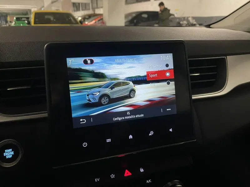 Renault Captur usata a Milano (9)