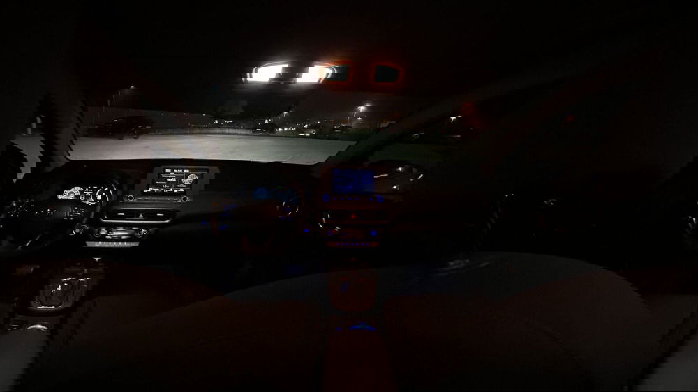 Hyundai Kona usata a Benevento (12)