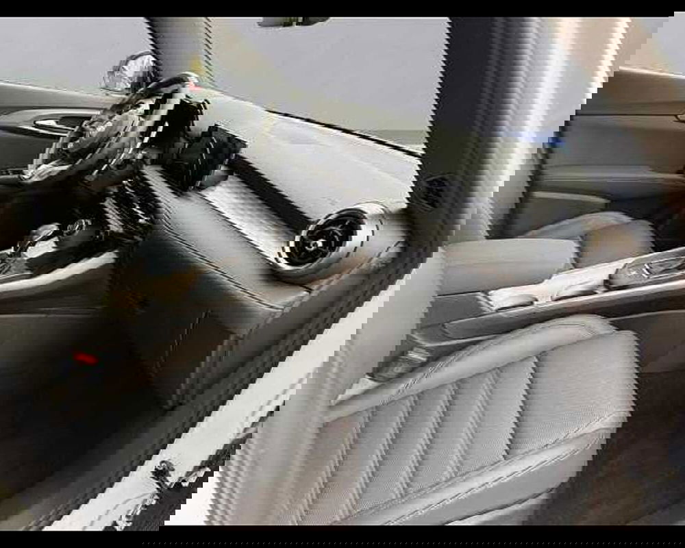 Alfa Romeo Tonale usata a Milano (12)