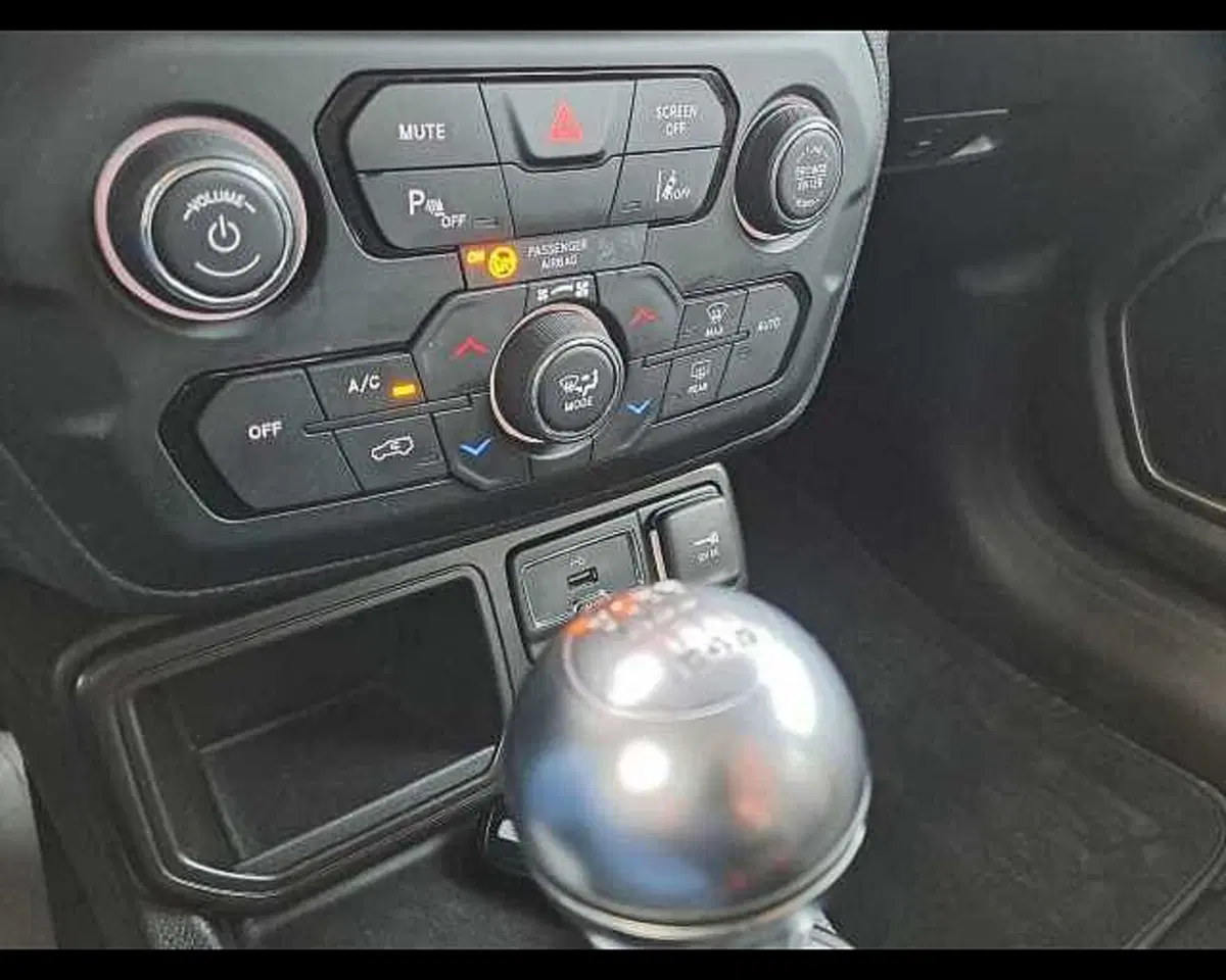 Jeep Renegade usata a Venezia (13)