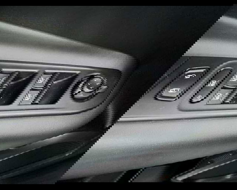 Jeep Renegade usata a Venezia (17)