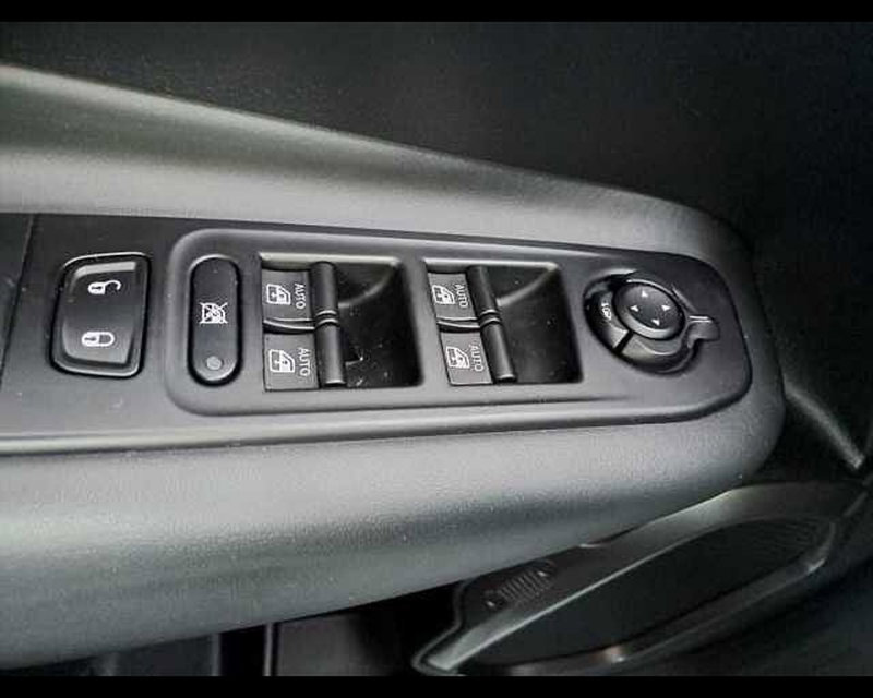 Jeep Renegade usata a Venezia (17)