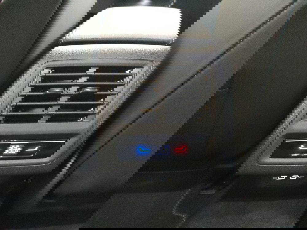 Volkswagen Golf nuova a Bologna (16)