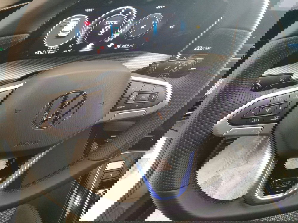 Volkswagen Golf nuova a Bologna (11)