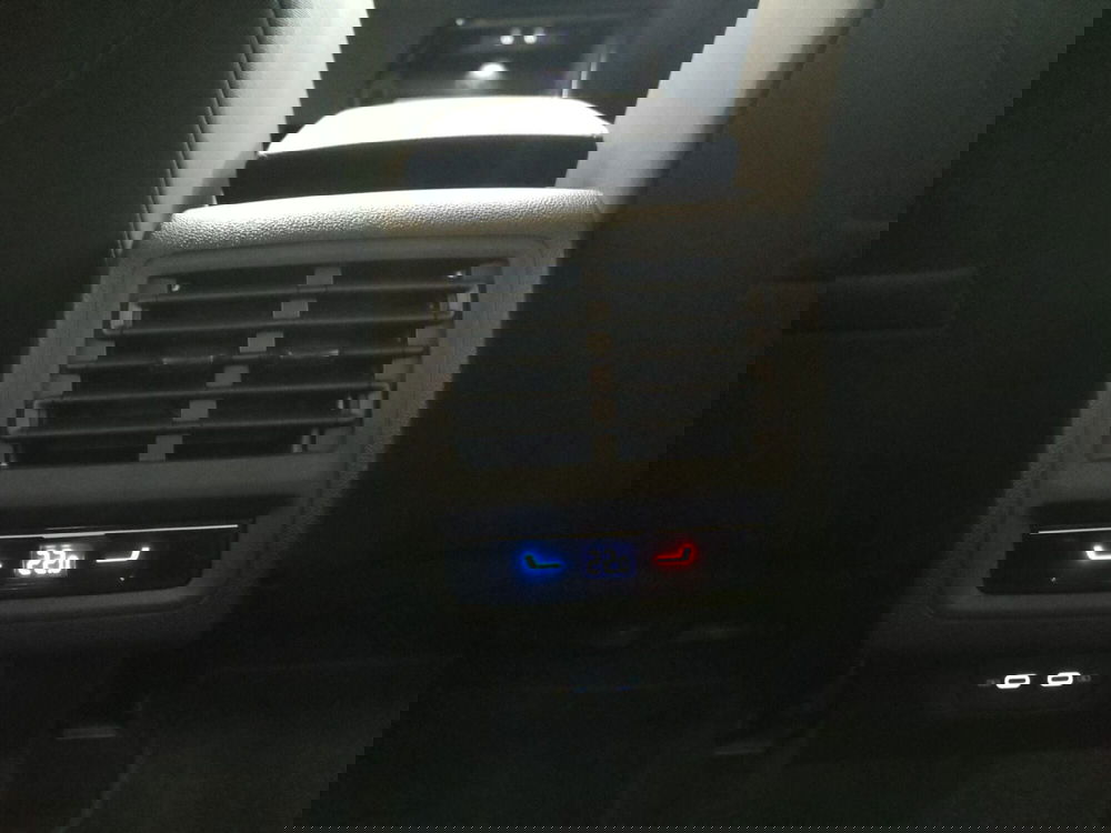 Volkswagen Golf nuova a Bologna (16)