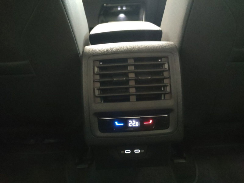 Volkswagen Golf nuova a Bologna (16)