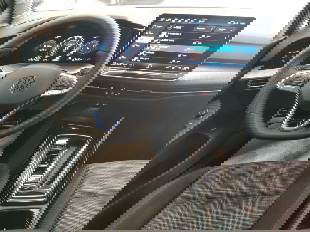 Volkswagen Golf nuova a Bologna (17)