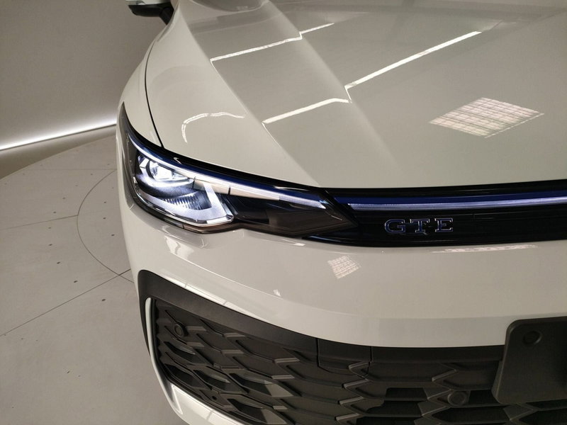 Volkswagen Golf nuova a Bologna (8)