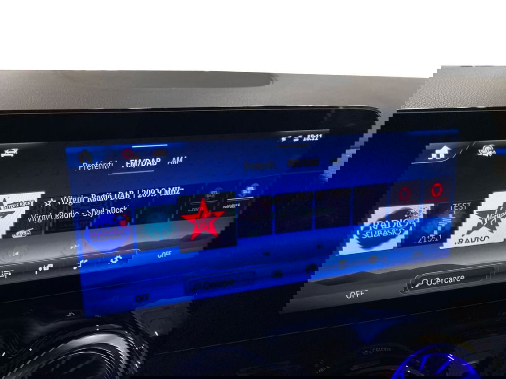 Mercedes-Benz GLA SUV usata a Prato (12)