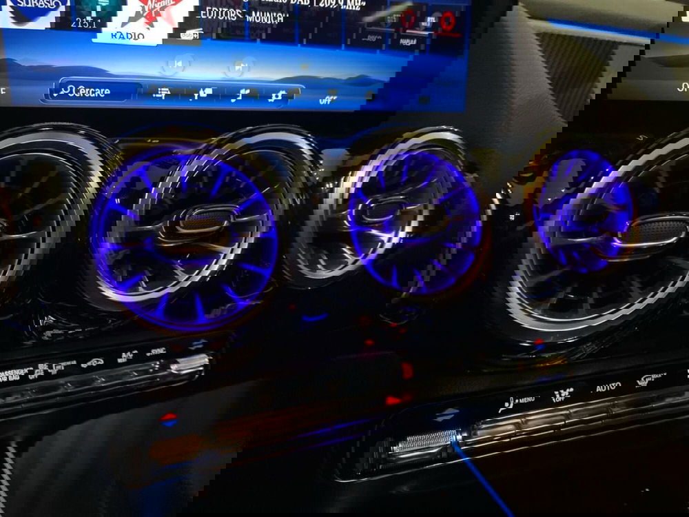 Mercedes-Benz GLA SUV usata a Prato (14)