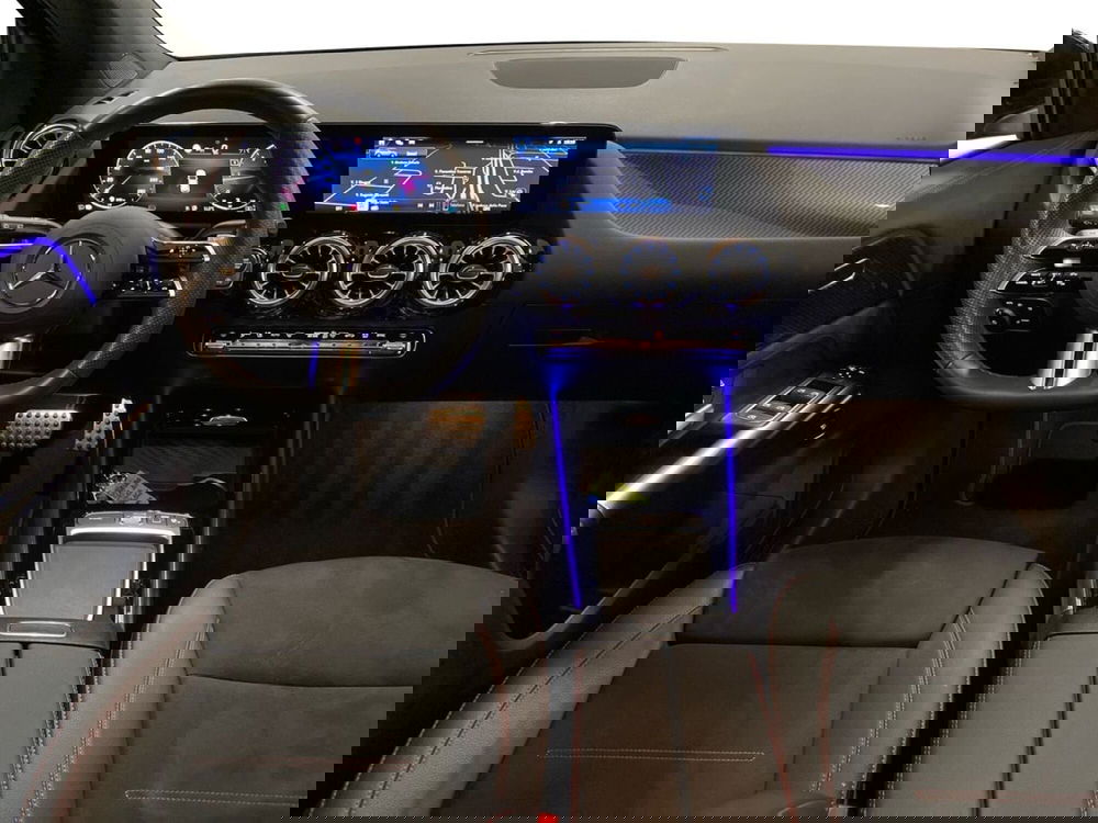 Mercedes-Benz GLA SUV usata a Prato (9)