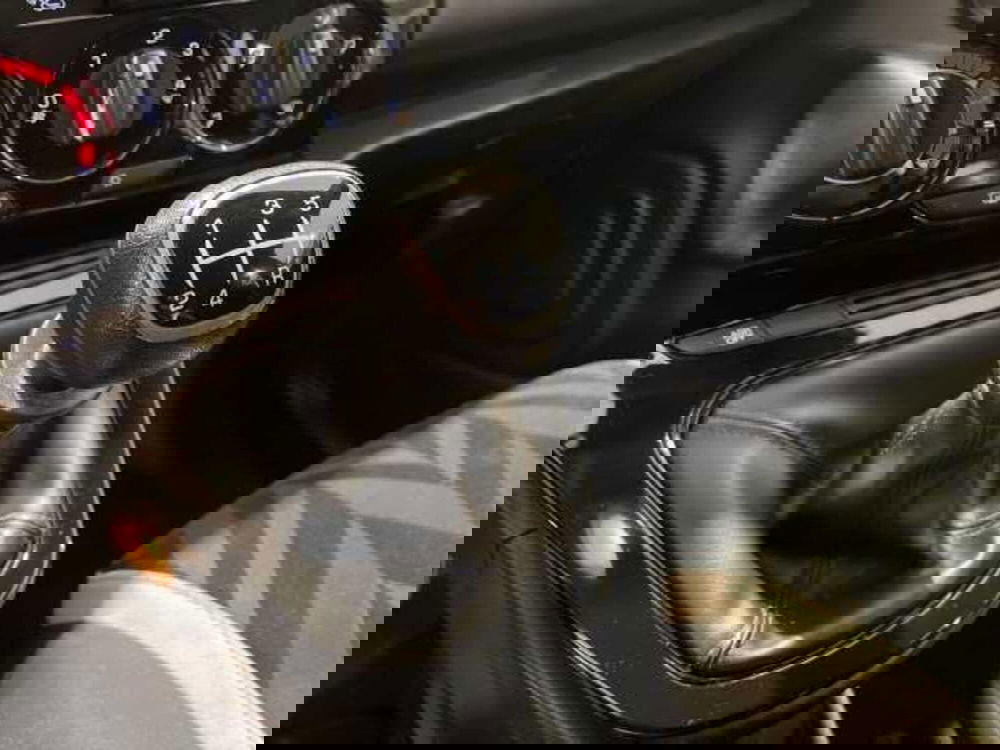 Lancia Ypsilon usata a Pistoia (18)