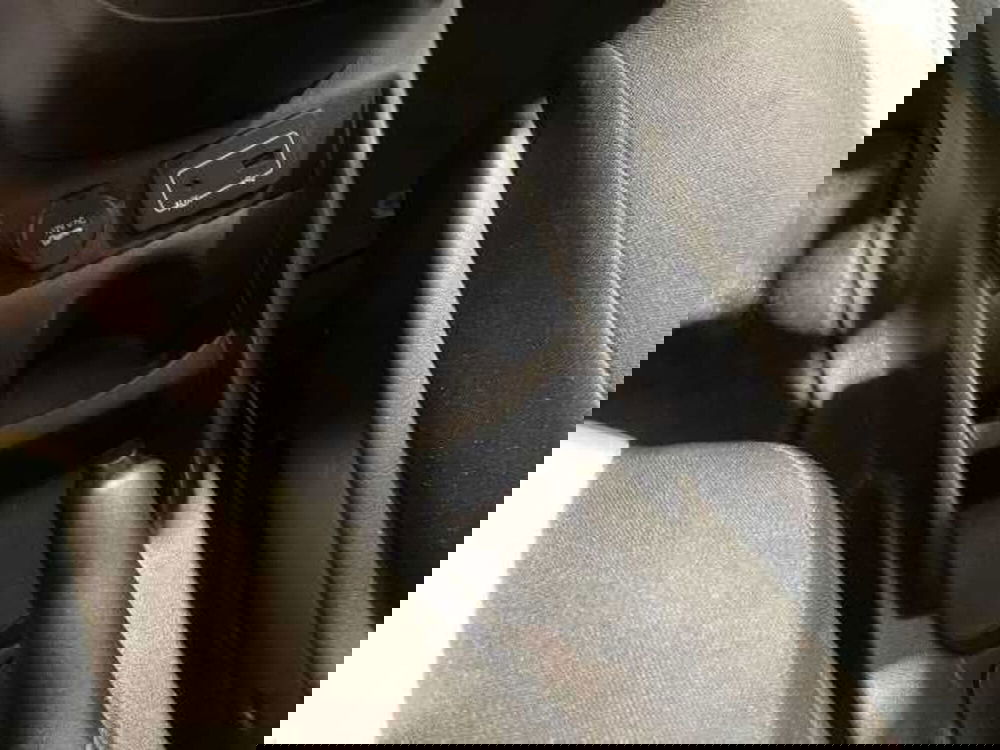 Lancia Ypsilon usata a Pistoia (19)