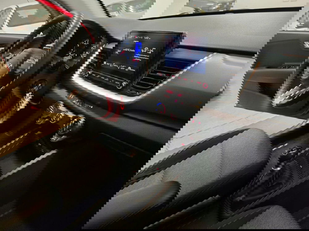 Kia Stonic usata a Rimini (11)